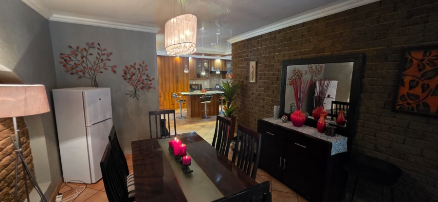 3 Bedroom Property for Sale in Flimieda North West